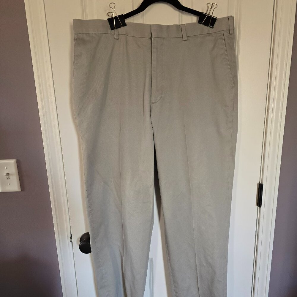 Mens Perry Ellis Light Gray dress pants size 38x32